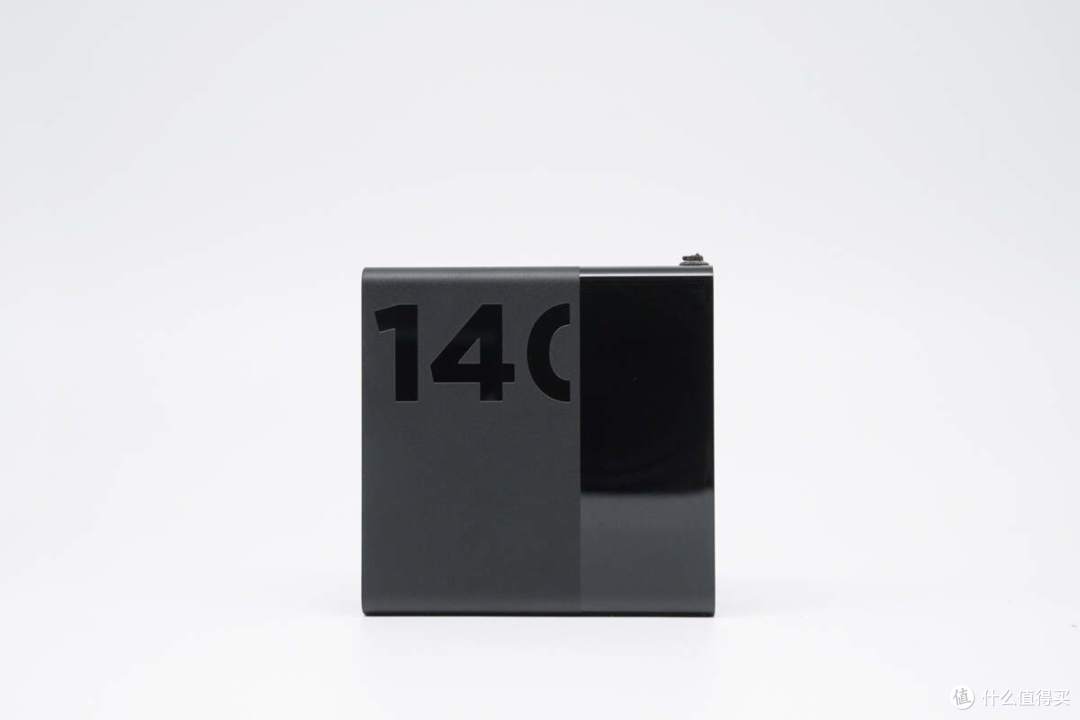 thinkplus 锋行者大功率笔记本移动电源 140W 20000mAh 评测