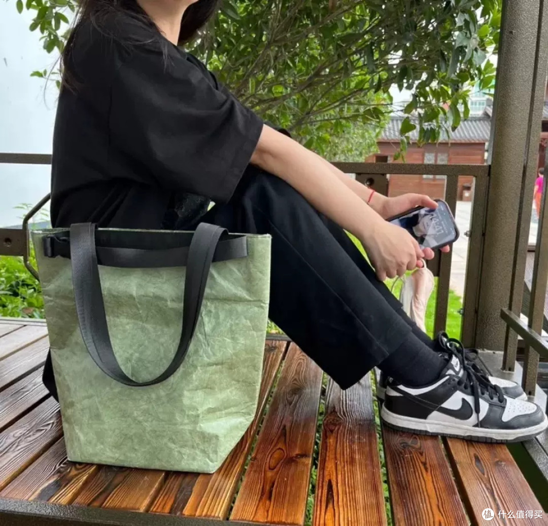 杜邦纸袋定制:环保与时尚的完美融合