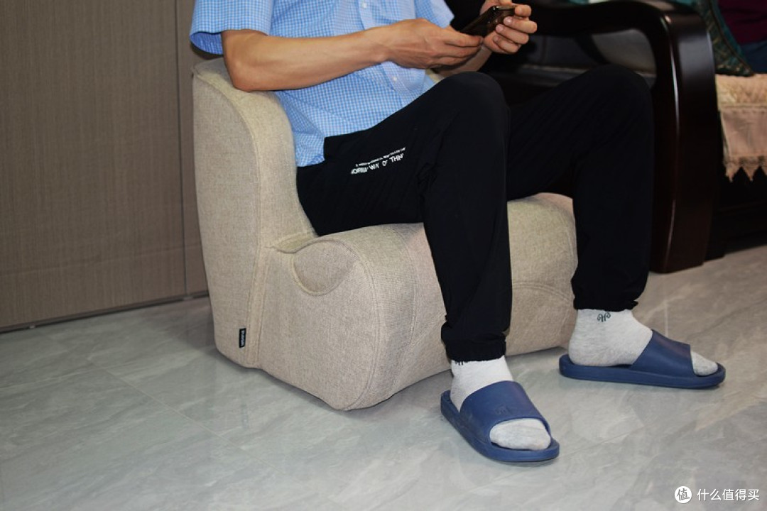 撑肘立腰裹臀 入座就是好姿势 乐班护腰小沙发