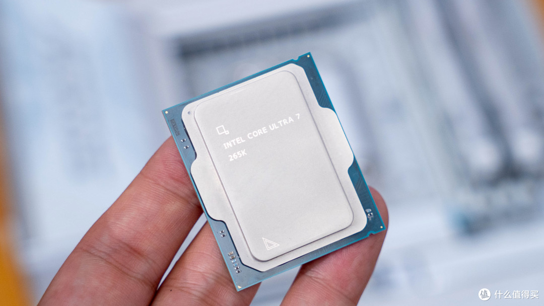 极致大白:Ultra7 265K+技嘉Z890电竞冰雕装机分享
