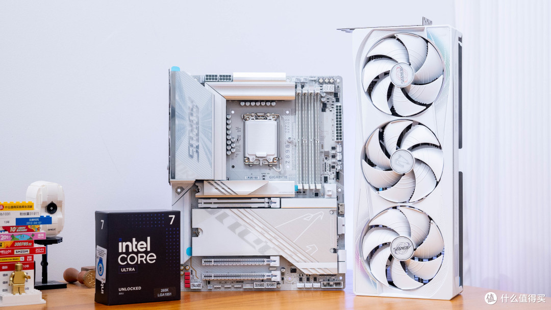 极致大白:Ultra7 265K+技嘉Z890电竞冰雕装机分享