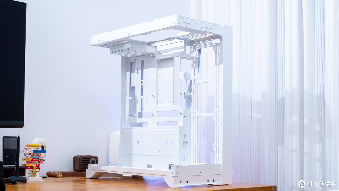 极致大白:Ultra7 265K+技嘉Z890电竞冰雕装机分享