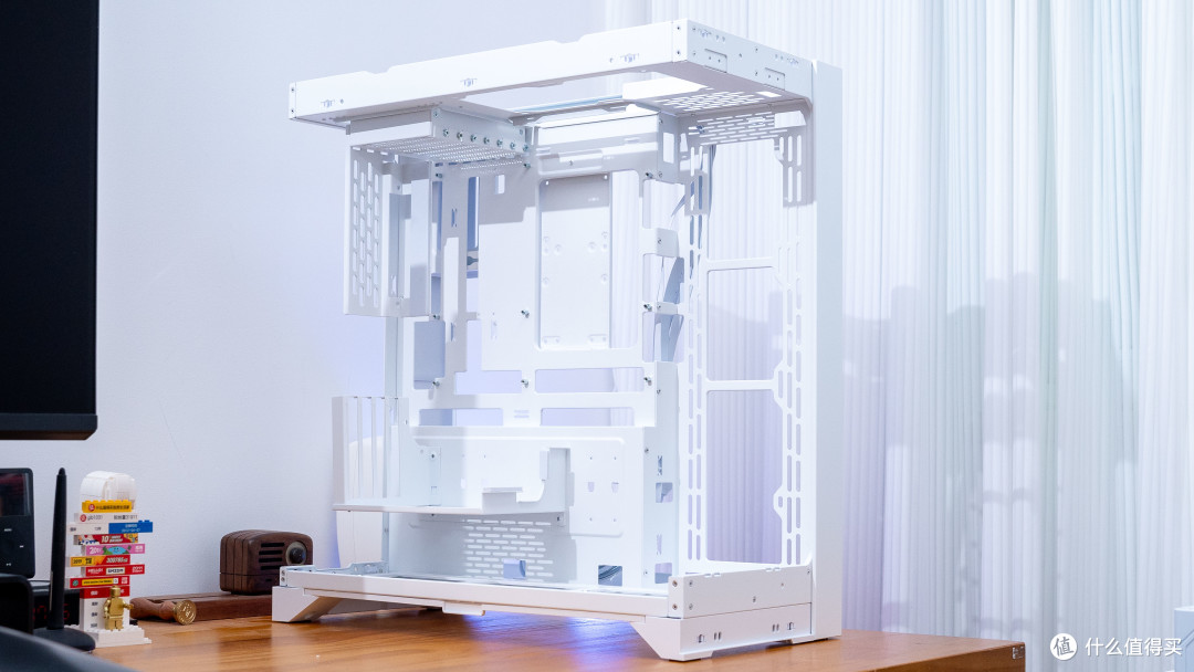 极致大白:Ultra7 265K+技嘉Z890电竞冰雕装机分享