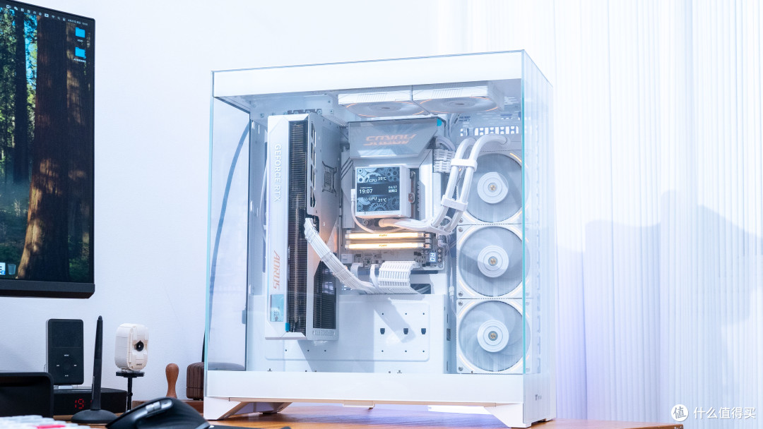 极致大白:Ultra7 265K+技嘉Z890电竞冰雕装机分享