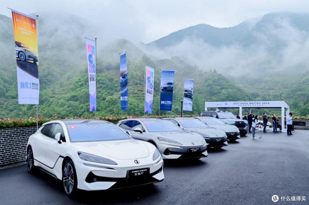 比亚迪闪耀国际舞台，解锁中国车企的荣耀密码