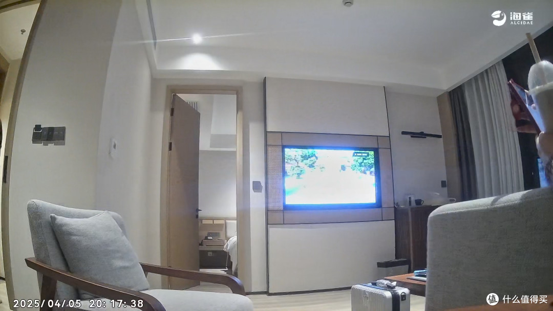 中年职场女性护老陪娃问题多多?华为海雀摄像头帮我看护全家