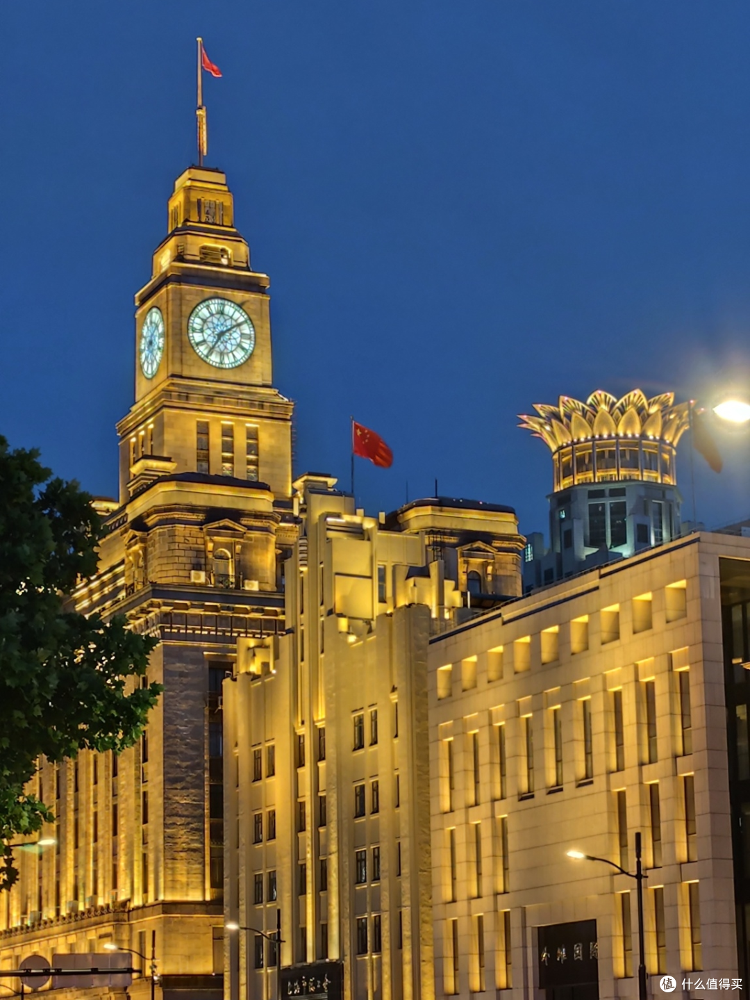 上海外滩走一遭:蟹黄面香得流哈喇子,夜景美得挪不动道儿!