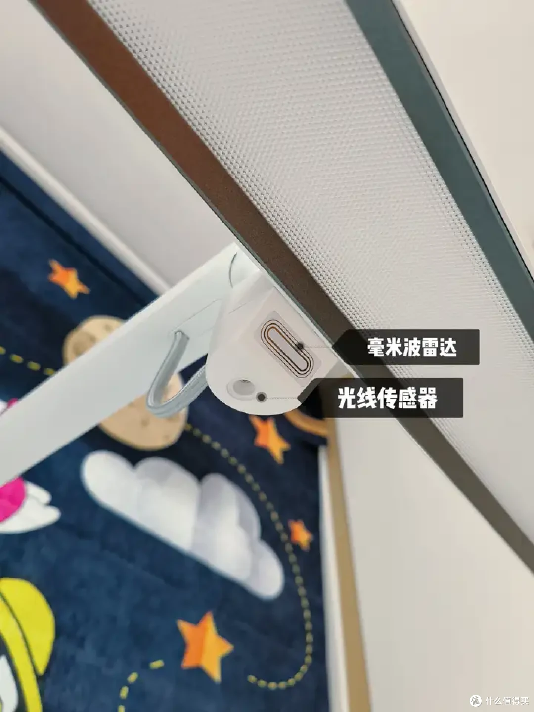 霍尼韦尔赛博护眼台灯测评：从手影到视疲劳，这些问题都解决了