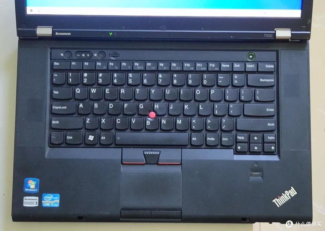 当键盘敲击声唤醒记忆:ThinkPad T530的时光漫游