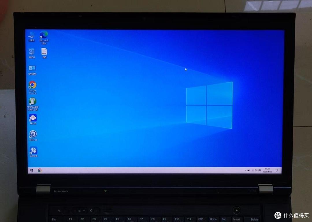 当键盘敲击声唤醒记忆:ThinkPad T530的时光漫游