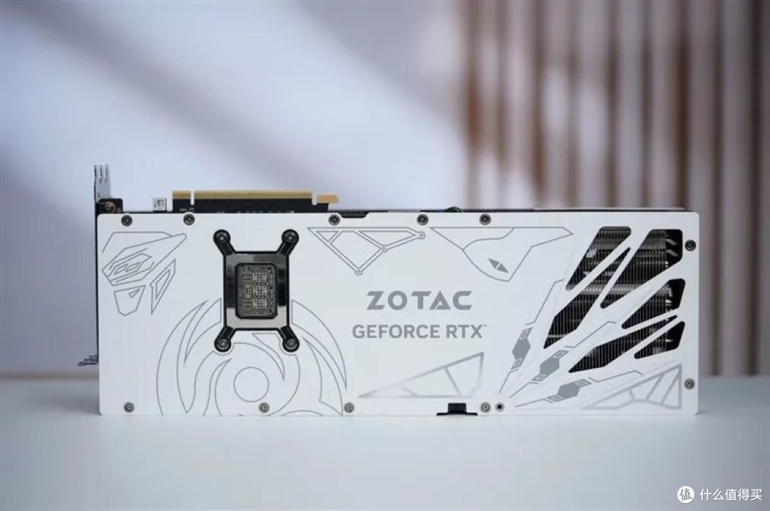 索泰RTX 5070 Ti天启显卡评测：启世之环再进化 豪华八热管旗舰级体验