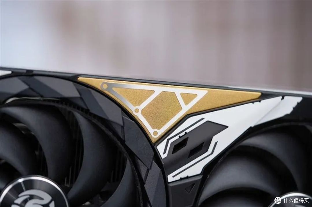 索泰RTX 5070 Ti天启显卡评测：启世之环再进化 豪华八热管旗舰级体验