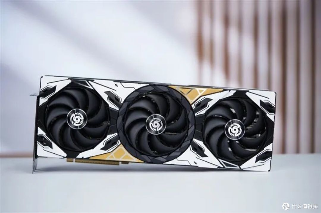 索泰RTX 5070 Ti天启显卡评测：启世之环再进化 豪华八热管旗舰级体验