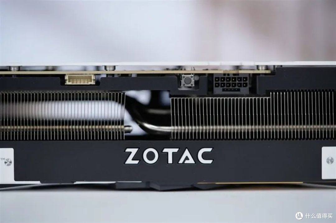 索泰RTX 5070 Ti天启显卡评测：启世之环再进化 豪华八热管旗舰级体验