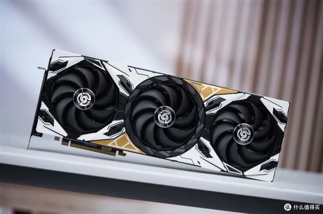 索泰RTX 5070 Ti天启显卡评测：启世之环再进化 豪华八热管旗舰级体验