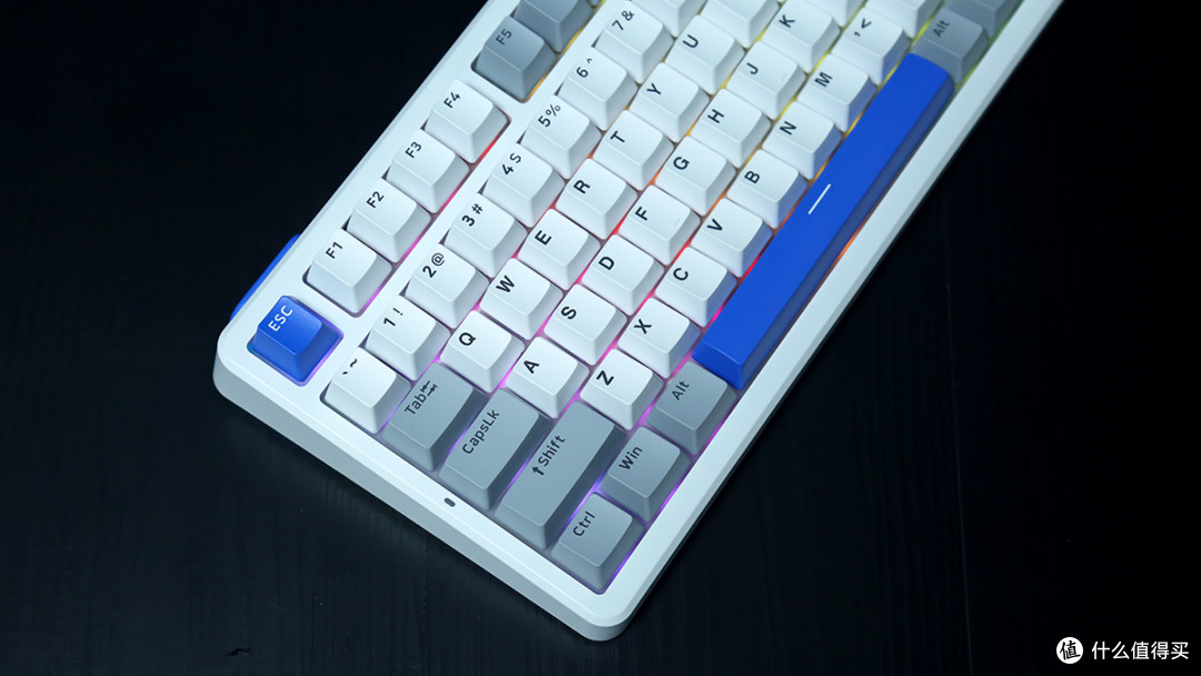 客制化的新体验 雷柏V700DIY-98无线机械键盘评测