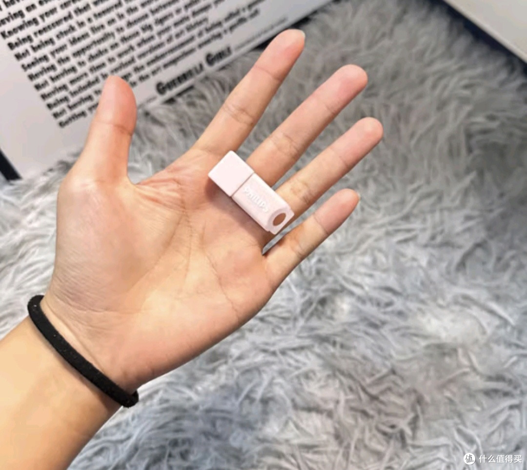 小巧却强大:我的飞利浦U盘新宠