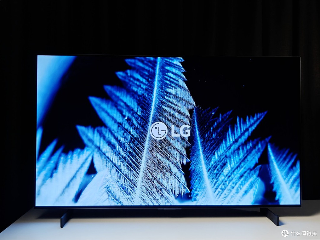 又大又好！桌面显示的版本答案来了？LG OLED 42C5评测体验