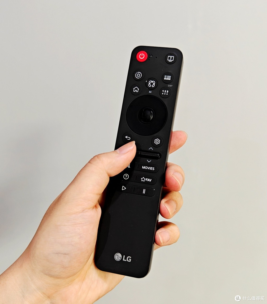 又大又好！桌面显示的版本答案来了？LG OLED 42C5评测体验