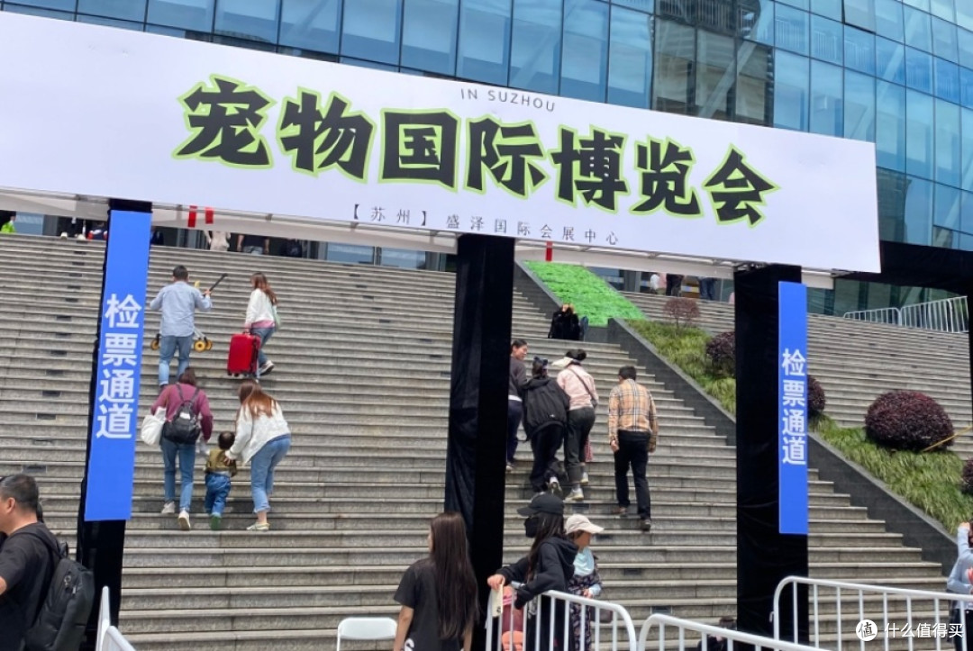 沉浸式逛宠物展，萌宠爱好者必去！