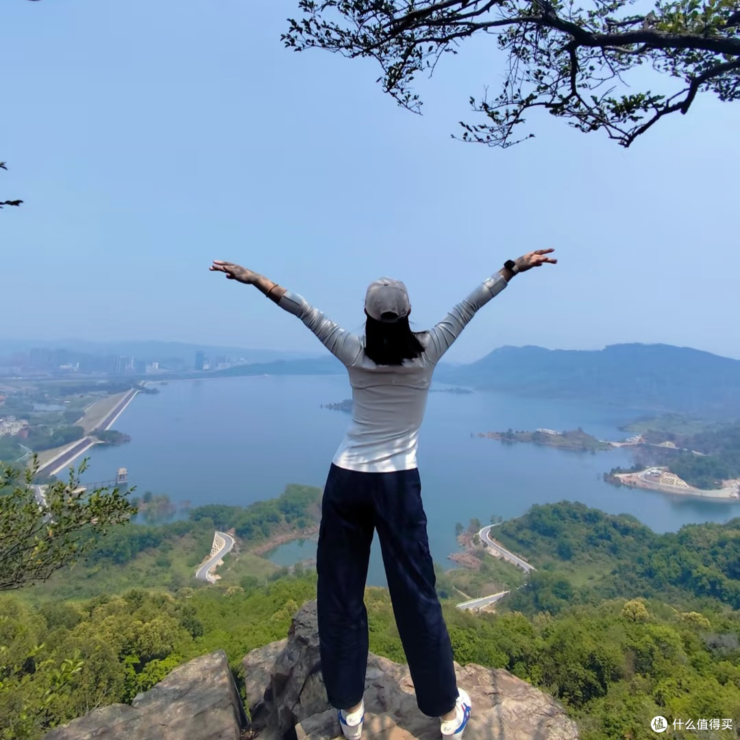 户外兜风:奔赴自由的旅程