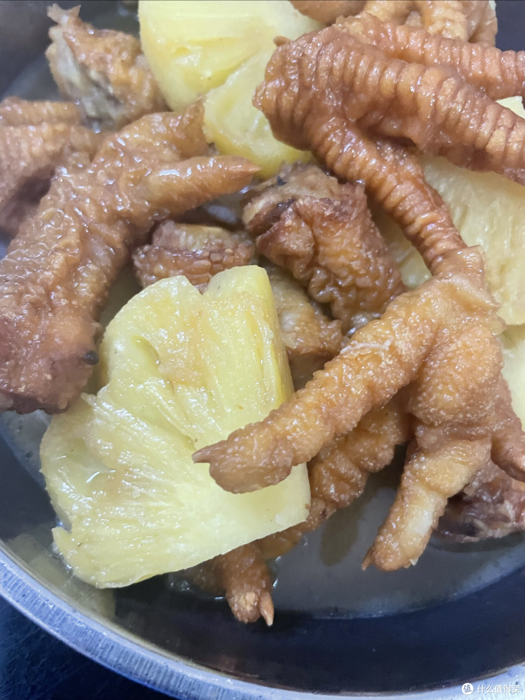 菠萝焖凤爪|解锁酸甜开胃新吃法,凤梨、菠萝原来这样选!