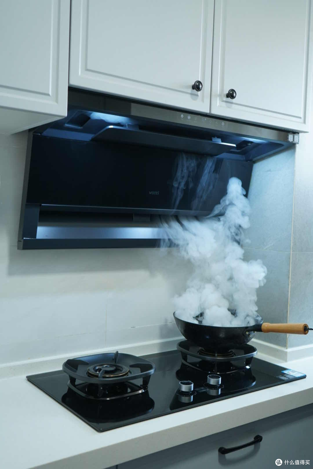 新品|谁说开放式厨房不能爆炒?华帝小飞翼 Pro 用实力打破质疑!