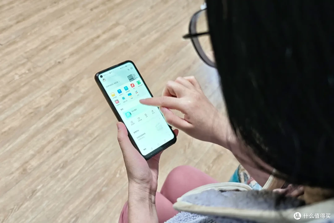 小白陪你玩转NAS,看绿联DXP4800如何安全高效拿捏家庭云存储!