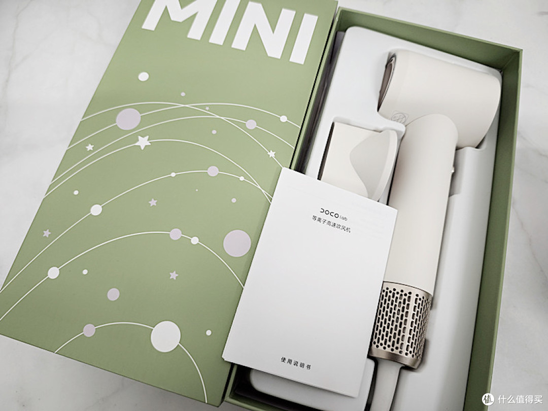 告别笨重吹风机！DOCO lab高速吹风机Mini，小巧身躯大能量！