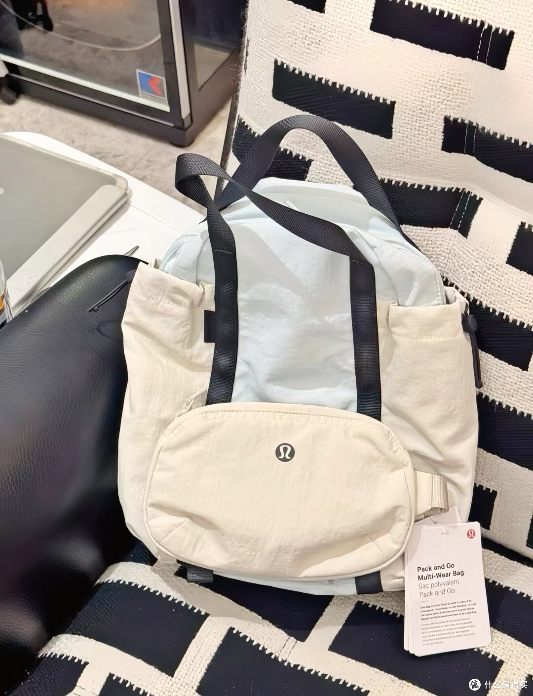 Lululemon Pack and Go 尼龙手提双肩包：7L容量，时尚出行