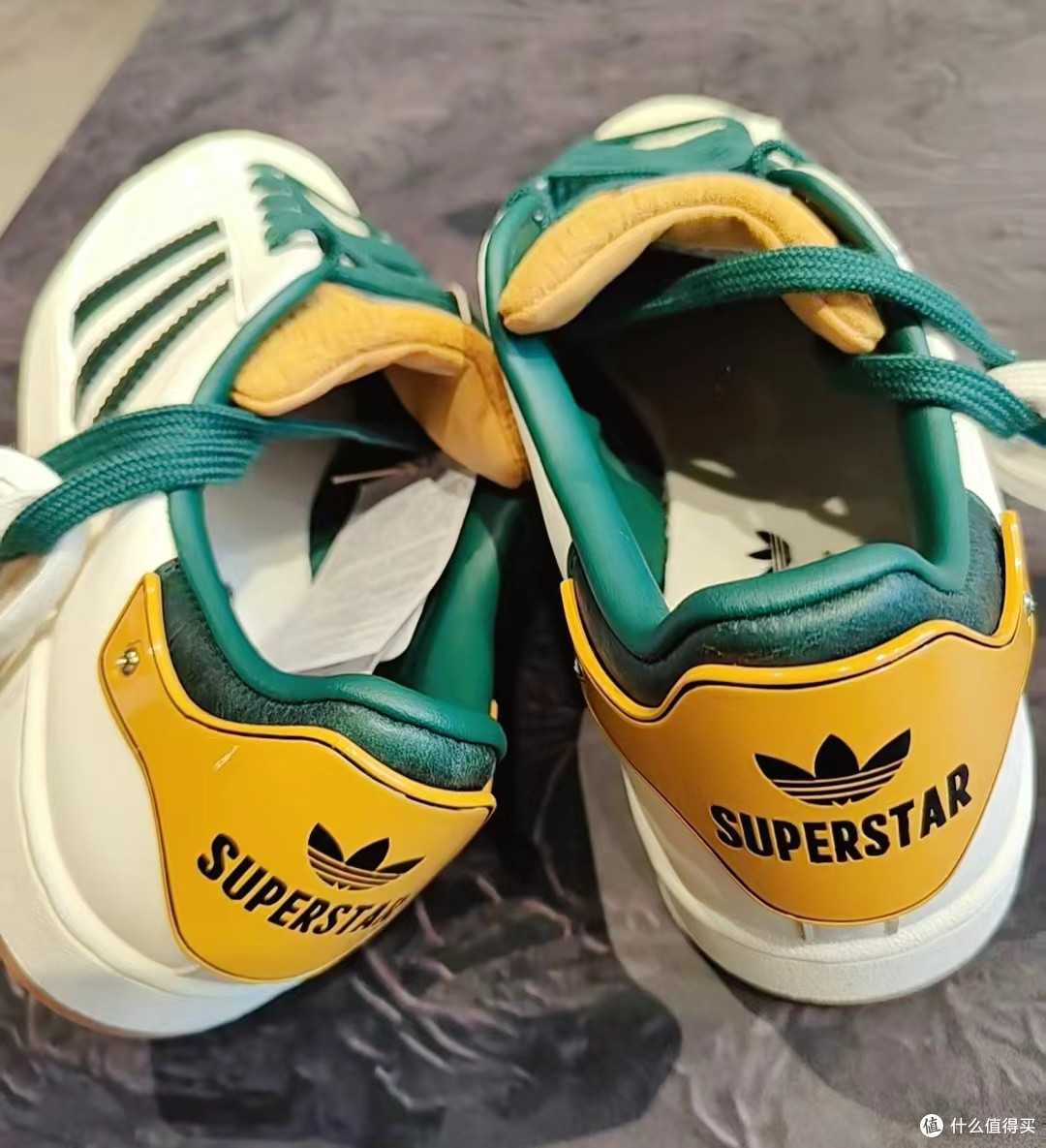 Adidas Originals SUPERSTAR II 贝壳头运动板鞋:复古潮流中的时尚先锋
