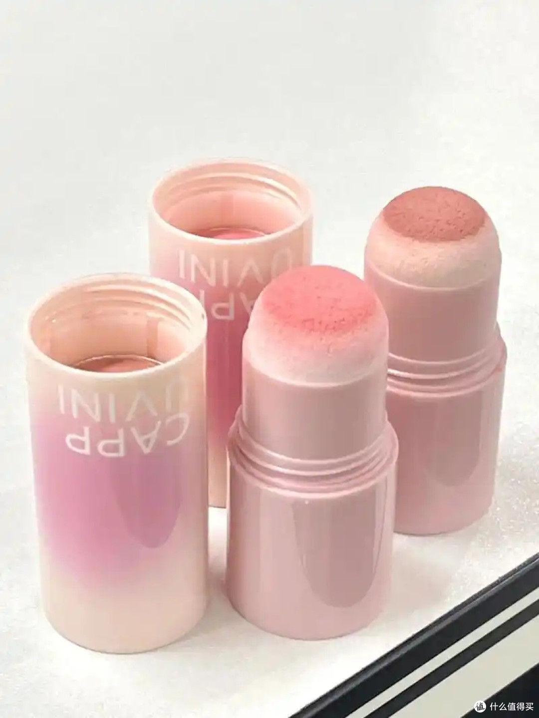 化妆品精简主义：极限挑战中的单品选择与智慧