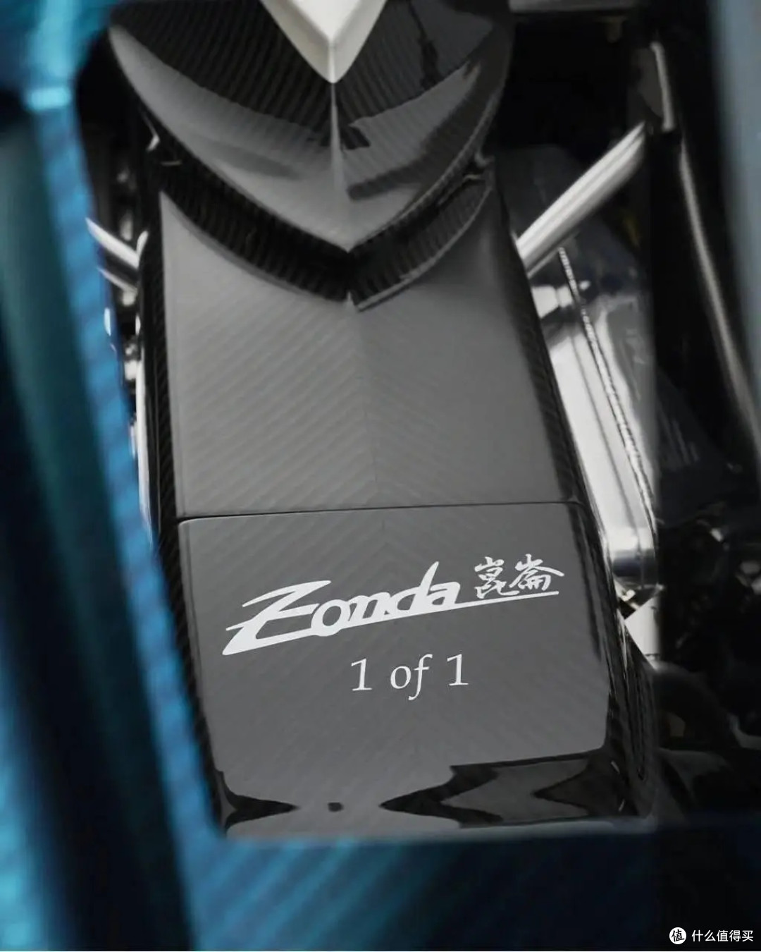 独一无二：帕加尼展示 Zonda Roadster 超跑，昆仑山主题