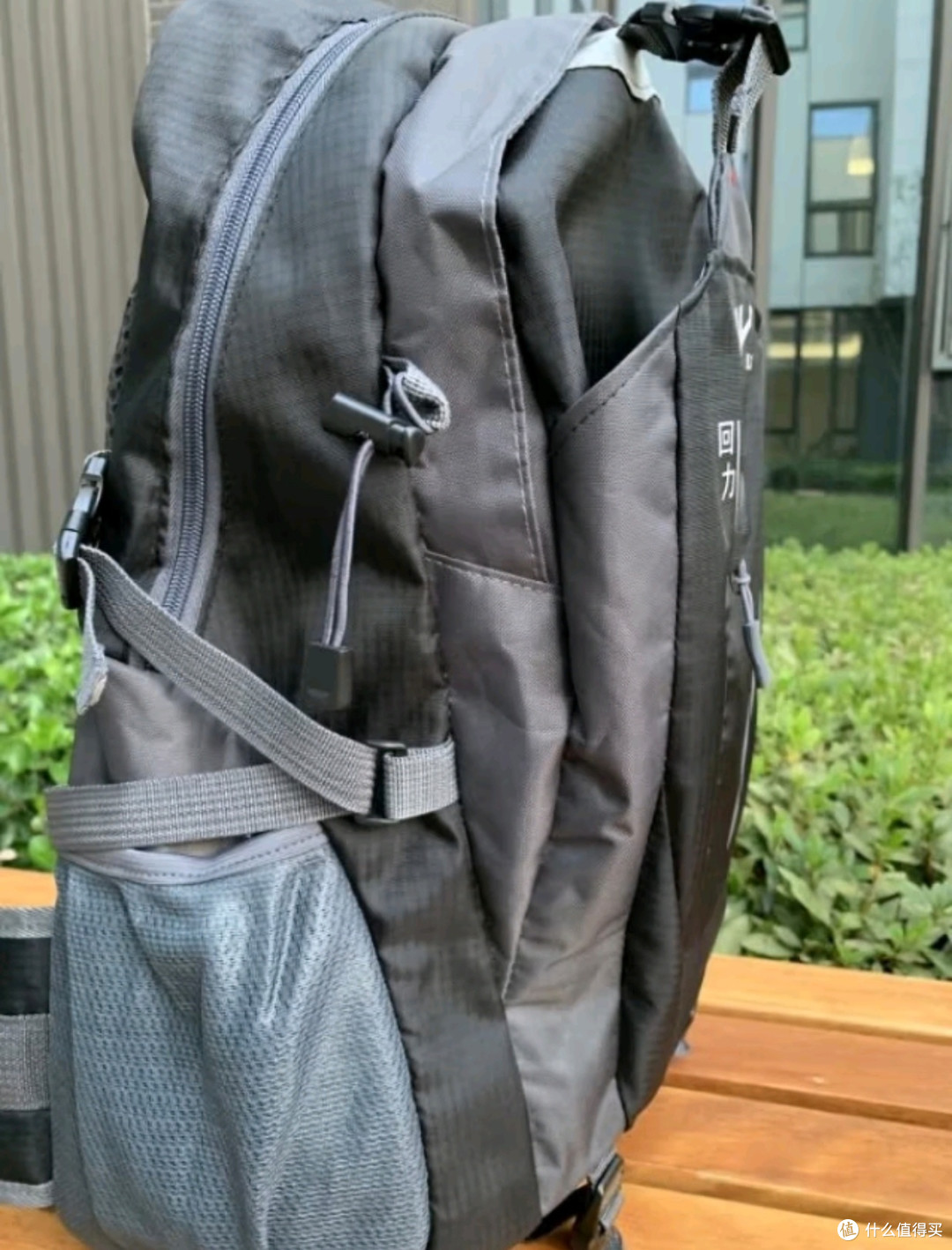 回力大容量登山包:户外出行首选