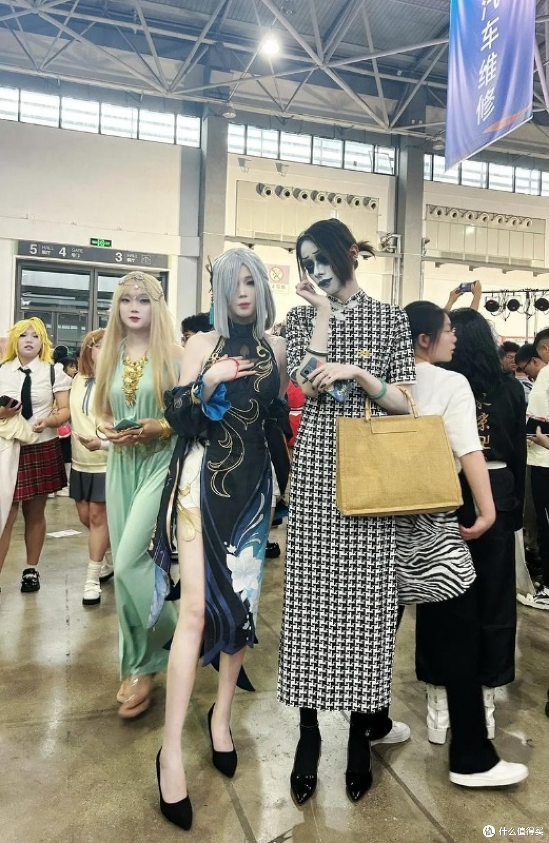 漫展：一场沉浸式的奇幻文化之旅