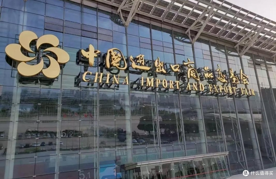 广交会春日逛展图鉴:全球尖货“大爆炸”逛展党狂喜的“春日贸易