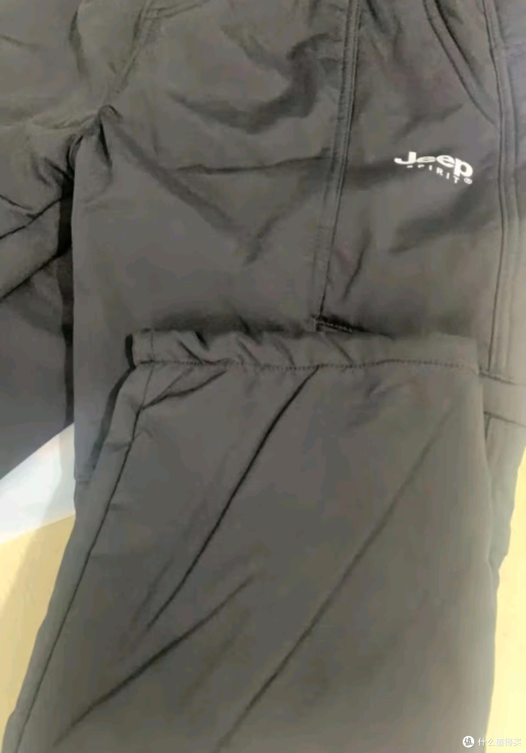 户外出行，这条JEEP防水工装冲锋裤就是你的最佳搭子