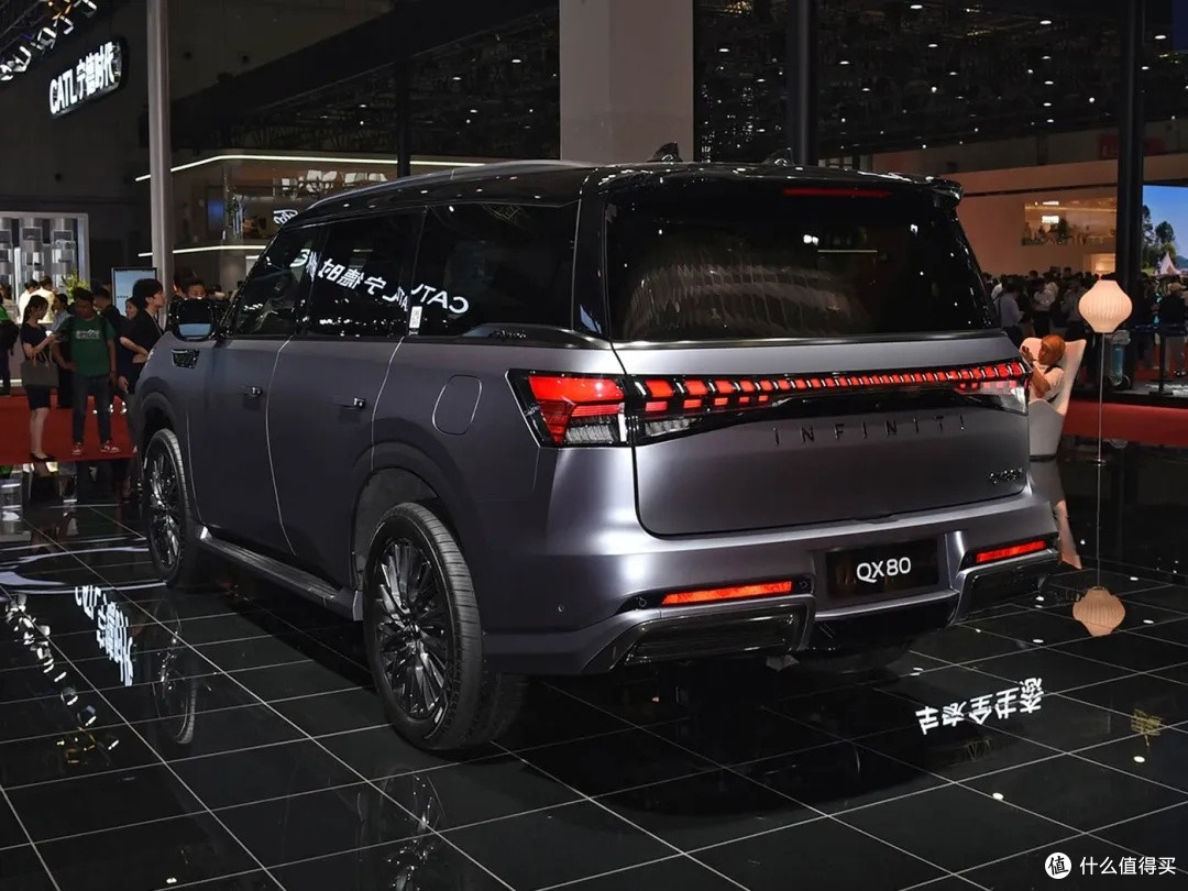 大型SUV,配3.5T V6发动机+空悬,7/8座皆可选,售119.8万起
