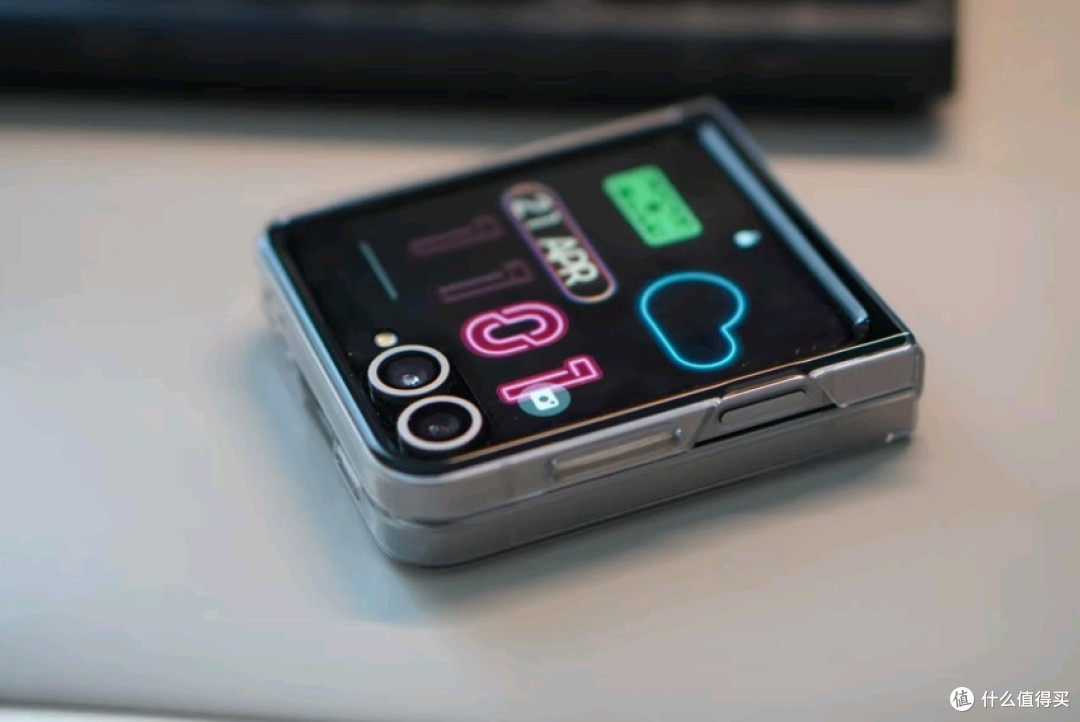 三星Galaxy Z Flip6折叠屏手机评测