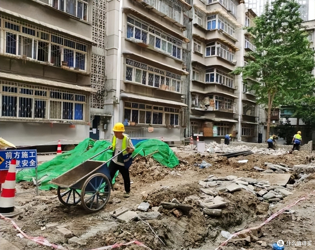 老旧小区,为什么不能“原拆原建”?而仅仅是刷刷墙、修修水管
