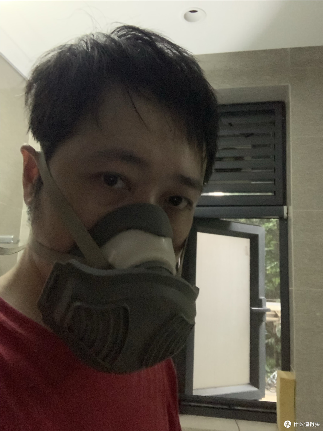 今天把浴缸的筒灯换成了射灯，也是因为看到这个射灯超值才买的