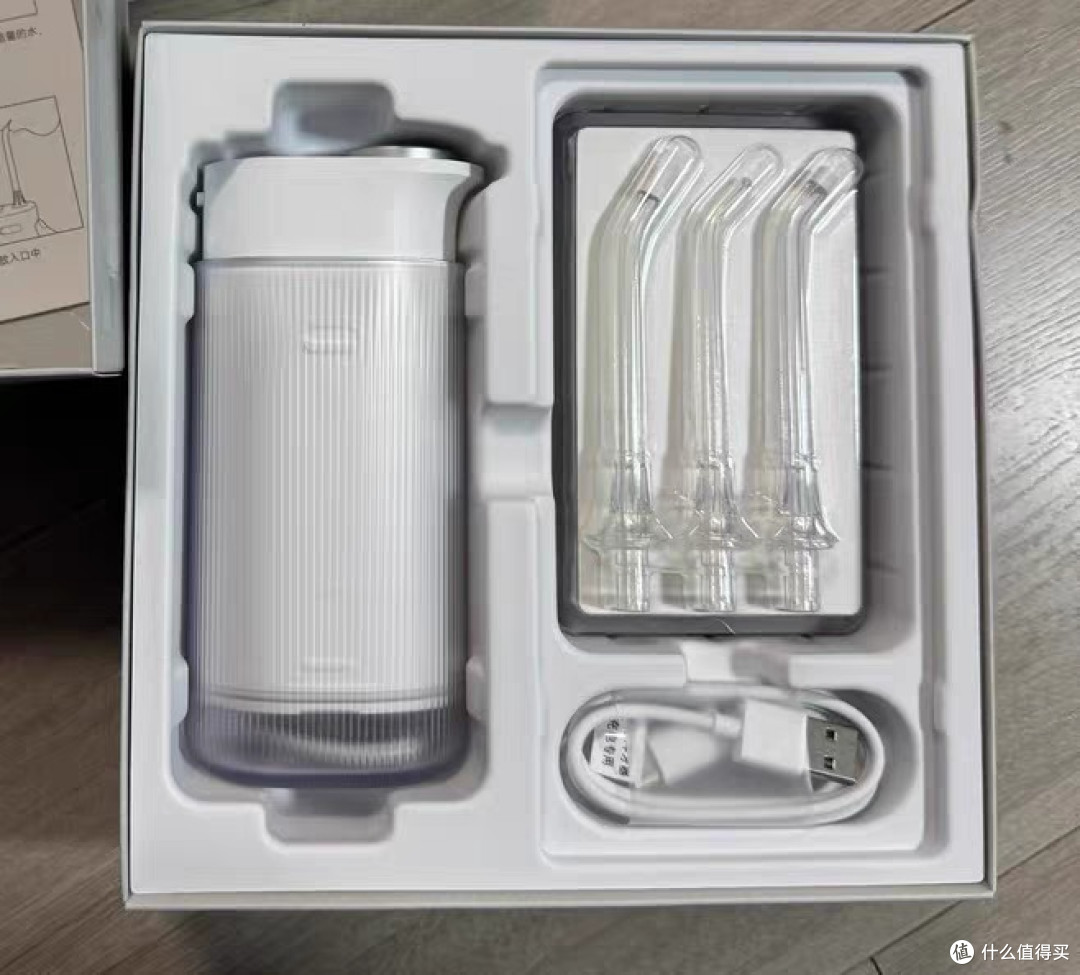 米家小米冲牙器,口腔健康新升级