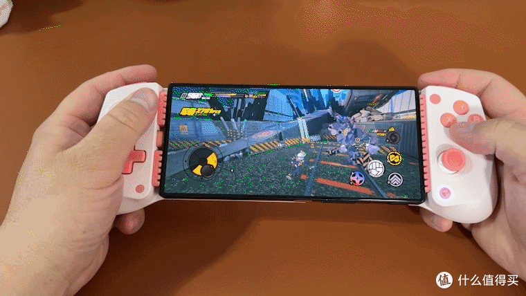 完美跨界,通吃XBOX、PS、Steam、NS四大主流游戏平台的盖世小鸡X5 Lite拉伸游戏手柄