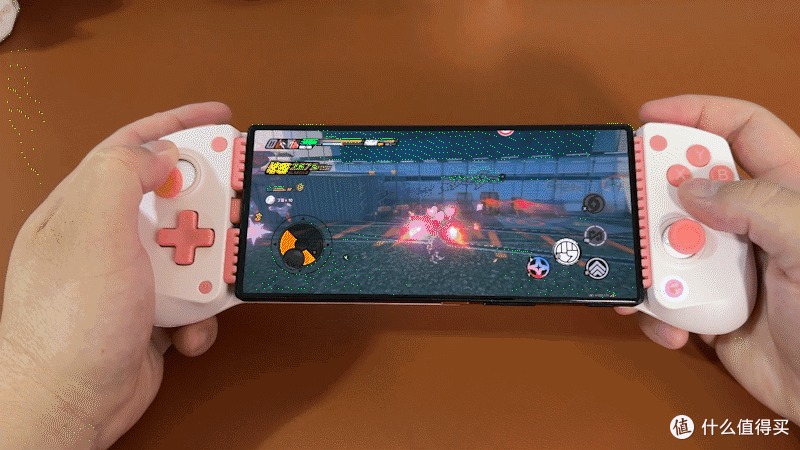 完美跨界,通吃XBOX、PS、Steam、NS四大主流游戏平台的盖世小鸡X5 Lite拉伸游戏手柄