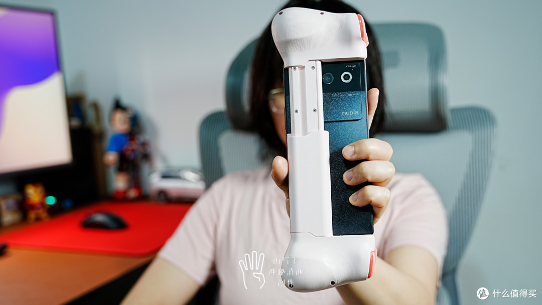 完美跨界,通吃XBOX、PS、Steam、NS四大主流游戏平台的盖世小鸡X5 Lite拉伸游戏手柄