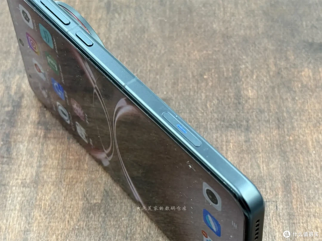 vivo X200U实测体验 影像出色 但对比索尼6700样张也不输?