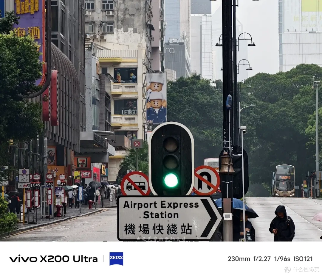 vivo X200U实测体验 影像出色 但对比索尼6700样张也不输?