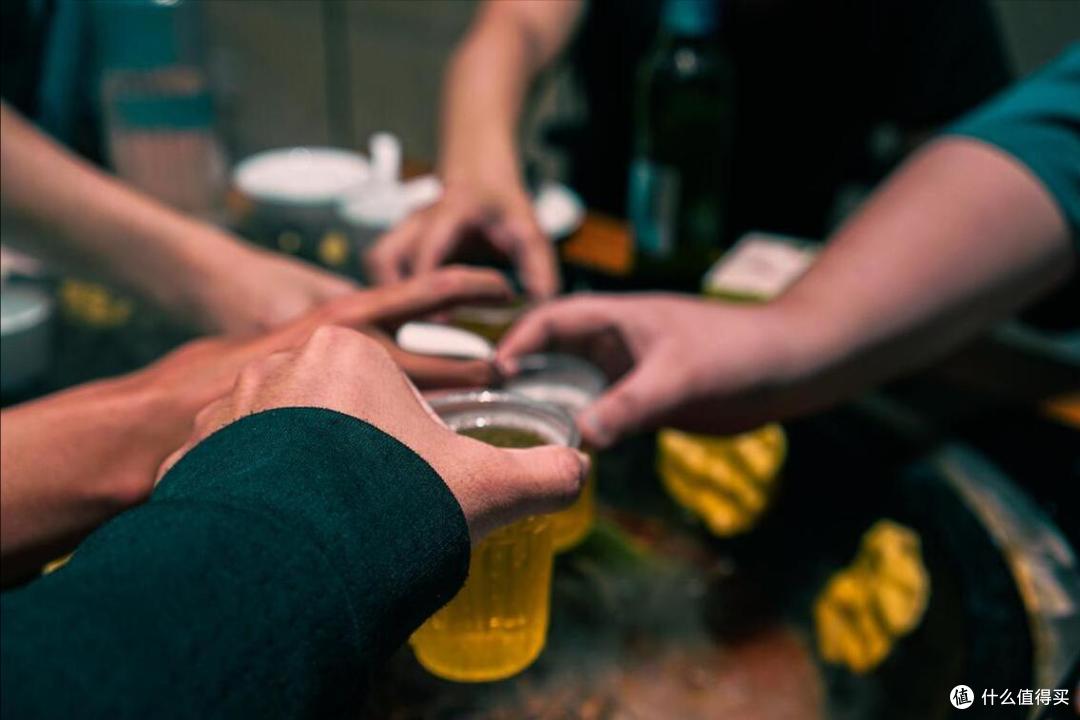 喝酒时,如果你符合这4个特征,说明“上瘾”了,以后可得注意了