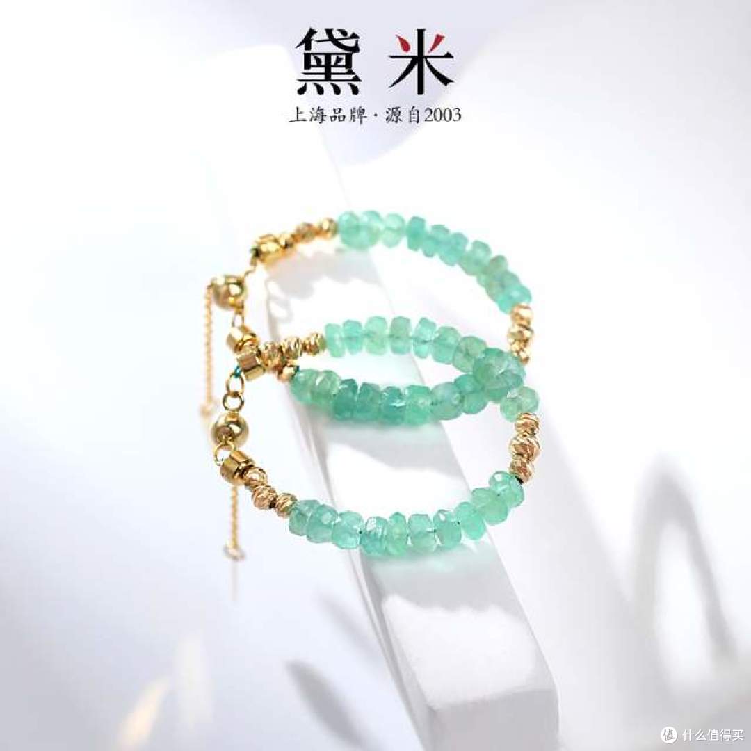 刻面祖母绿戒指:指间流转的永恒优雅!