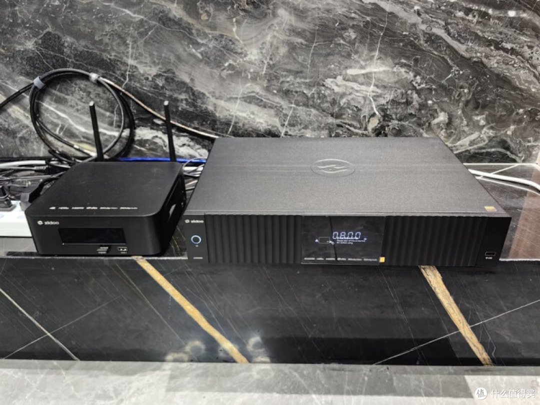 芝杜UHD8000蓝光硬盘播放器
